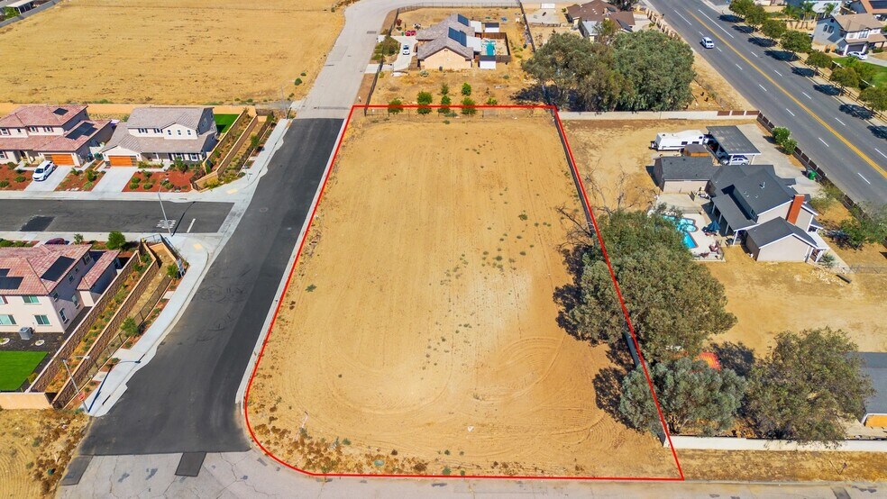 Bradshaw Cir, Moreno Valley, CA à vendre - Aérien – Image 3 sur 14