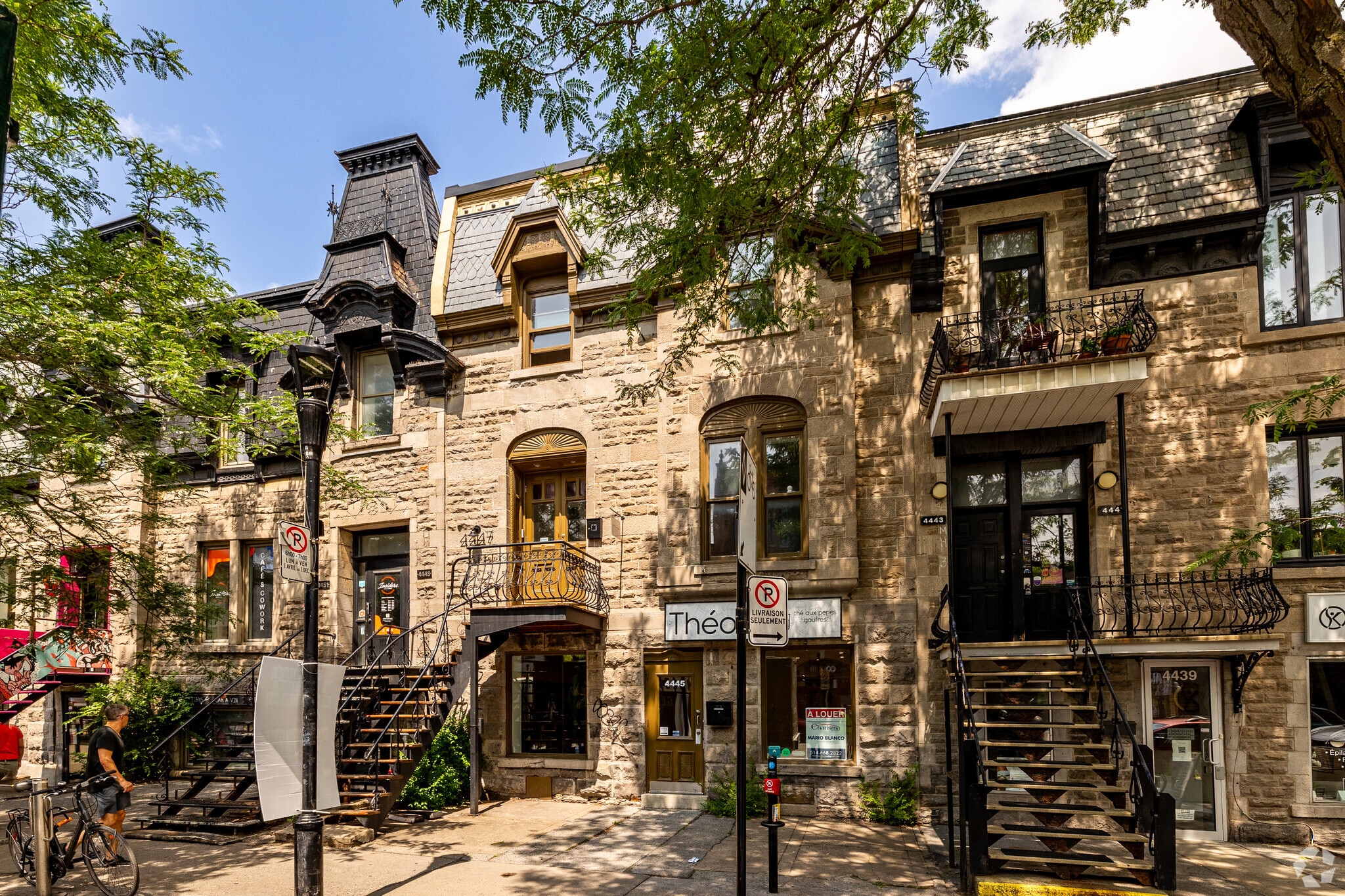 4447 Rue Saint-Denis, Montréal, QC à louer Photo principale– Image 1 sur 5