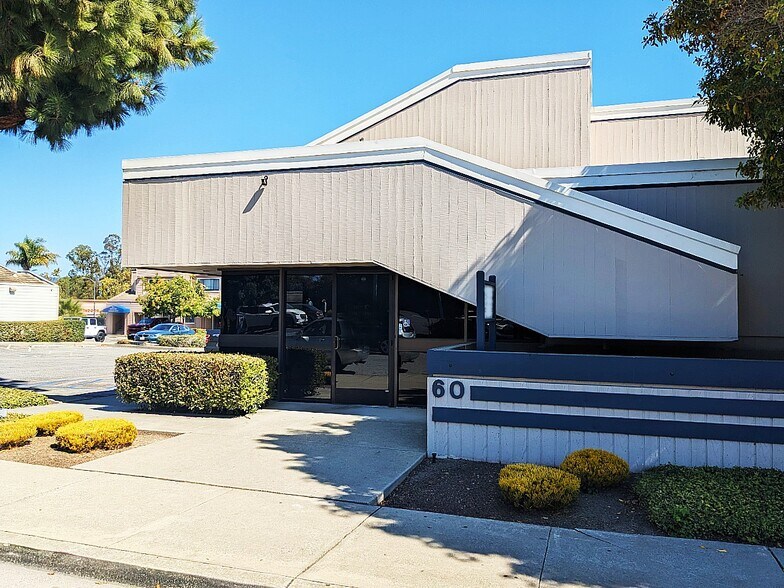 60 Penny Ln, Watsonville, CA à louer - Photo de l’immeuble – Image 2 sur 9