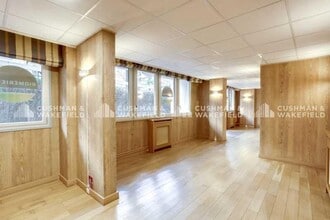 Local commercial dans Paris à vendre Photo intérieure– Image 2 sur 9