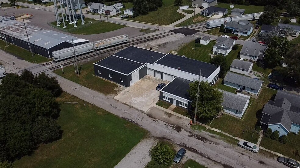 608 Park dr, Wapakoneta, OH à vendre - Photo de l’immeuble – Image 2 sur 4