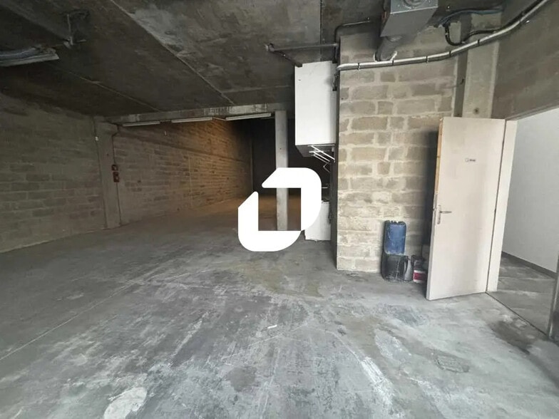 12 Rue Des Cerisiers, Lisses à louer - Photo de l’immeuble – Image 3 sur 12