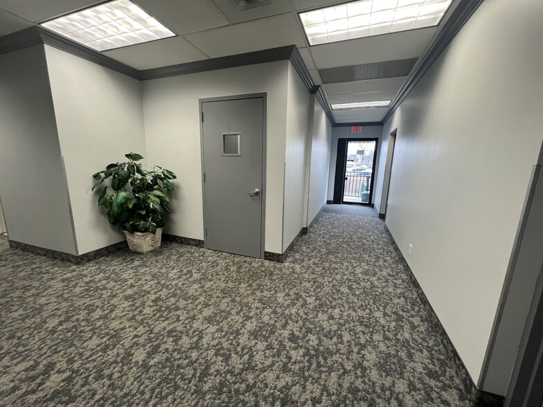120 Millburn Ave, Millburn, NJ à louer - Photo intérieure – Image 3 sur 6