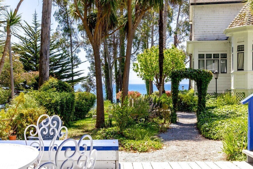 620 El Salto Dr, Capitola, CA à vendre - Photo de l’immeuble – Image 2 sur 5