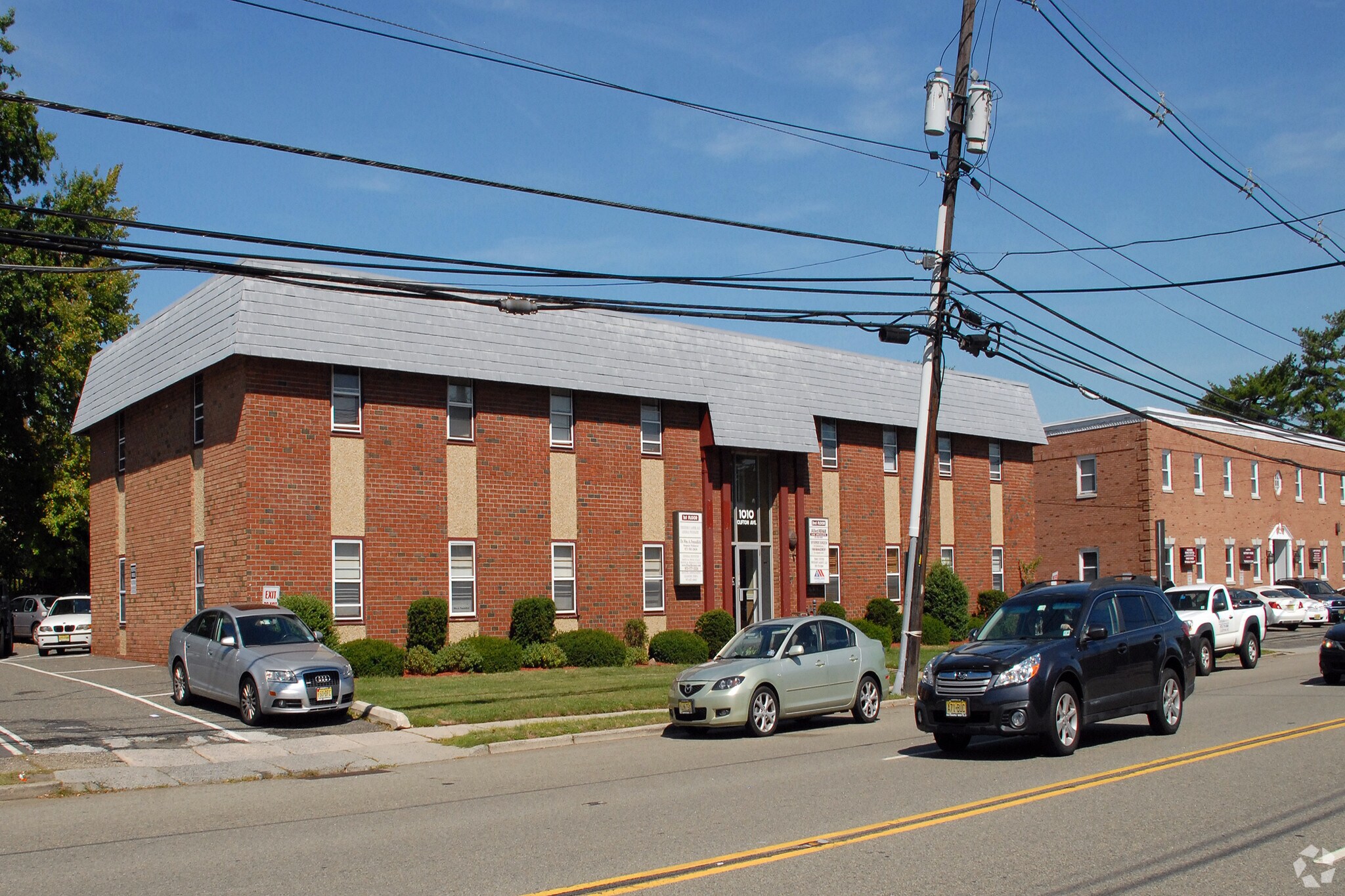 1010 Clifton Ave, Clifton, NJ à louer Photo de l’immeuble– Image 1 sur 6