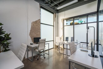1201 E Cesar Chavez St E, Austin, TX à louer Photo intérieure– Image 1 sur 3