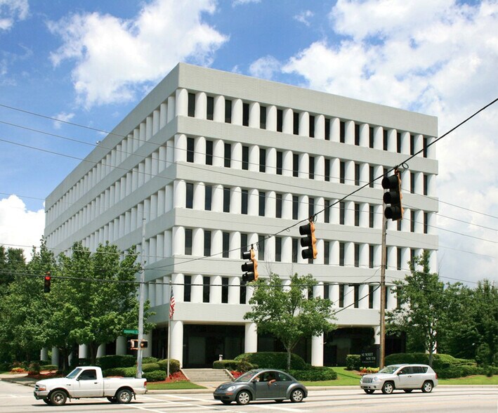 777 Cleveland Ave SW, Atlanta, GA à louer - Photo principale – Image 1 sur 10