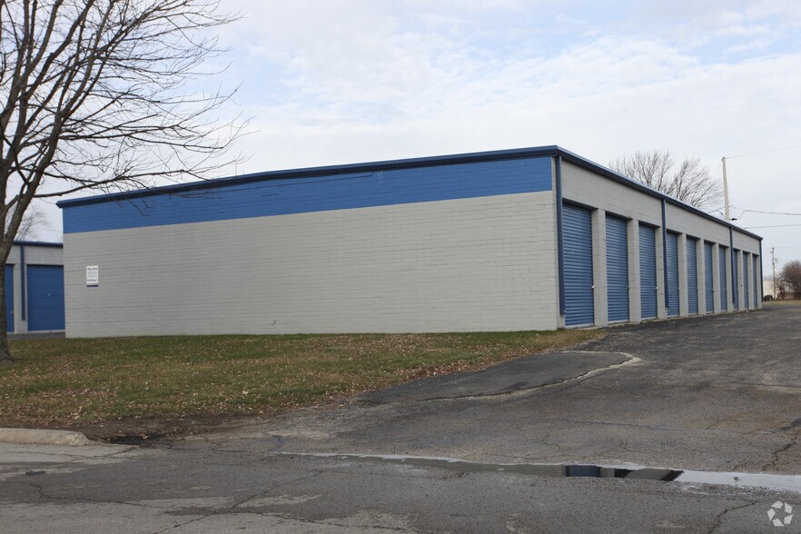 4560 Stenstrom Rd, Rockford, IL à vendre - Photo de l’immeuble – Image 2 sur 3