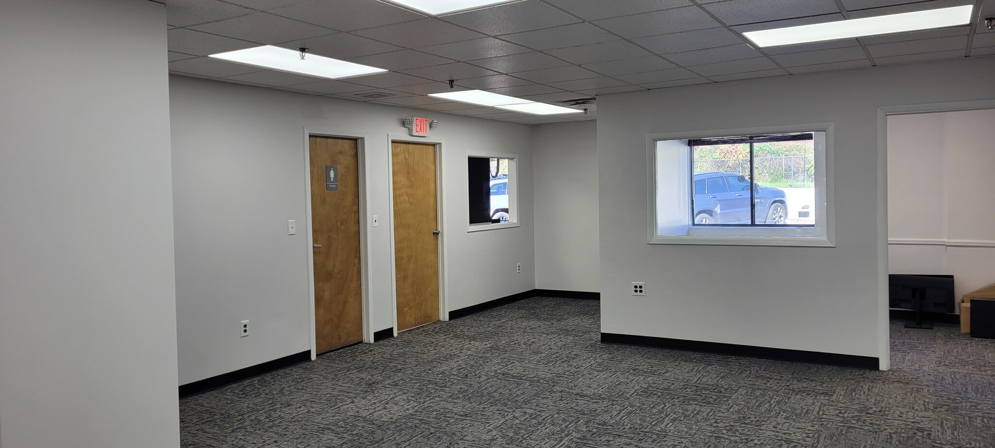 3100-3124 Expressway Dr S, Islandia, NY à louer Photo intérieure– Image 1 sur 2