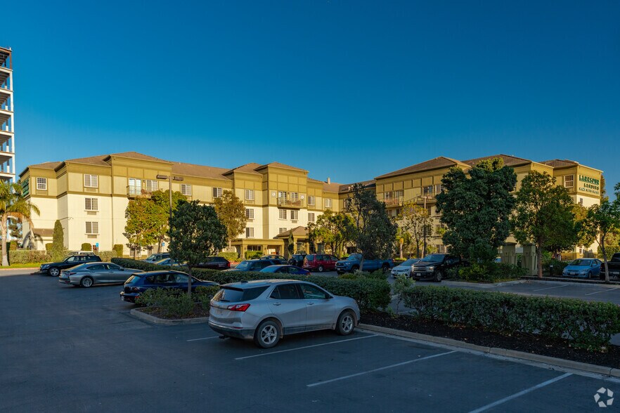 690 Gateway Blvd, South San Francisco, CA à vendre - Photo de l’immeuble – Image 3 sur 5
