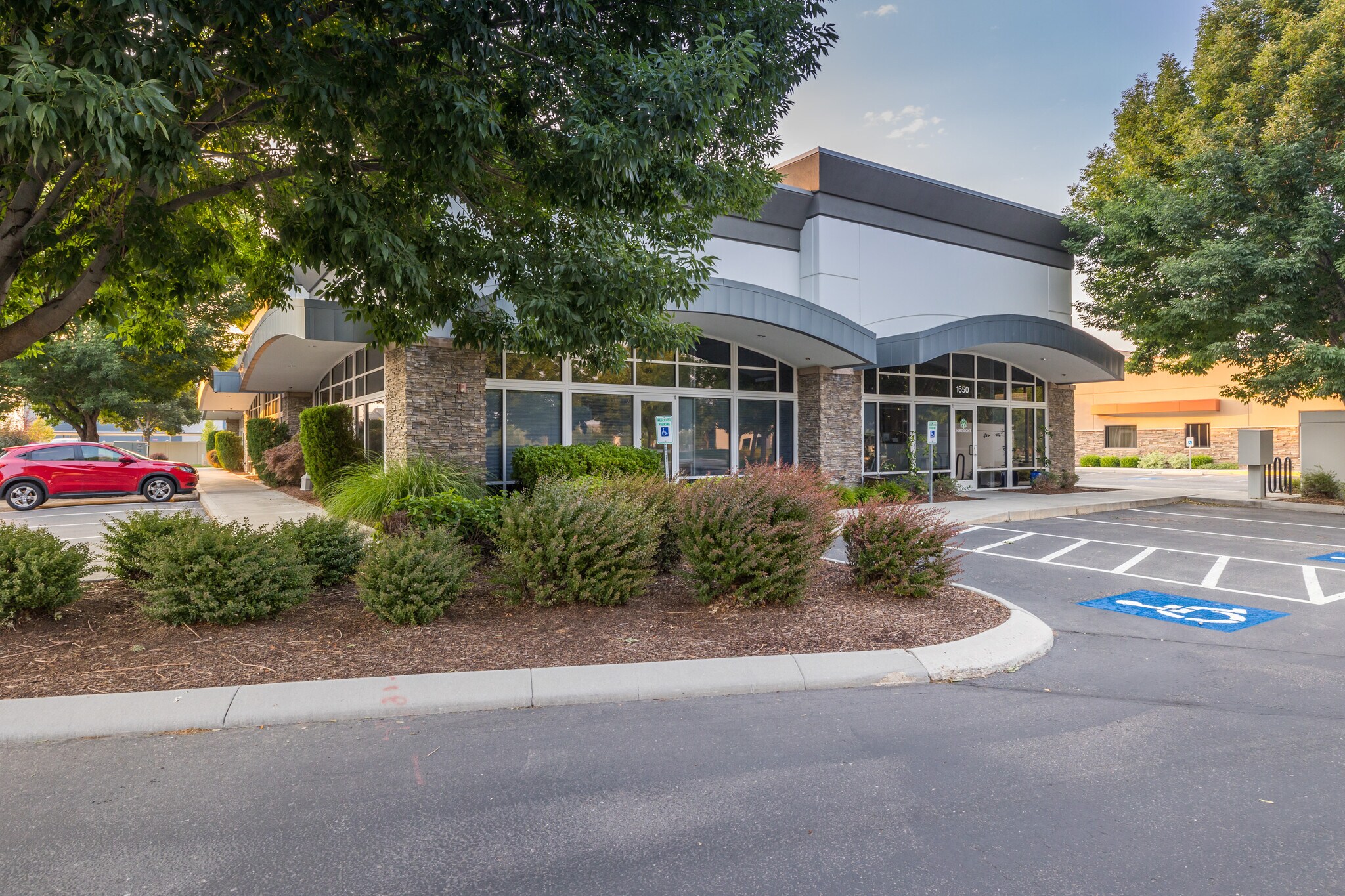 1620 S Topaz Way, Meridian, ID à louer Photo de l’immeuble– Image 1 sur 4