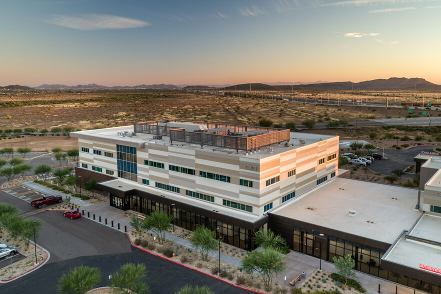33300 N 32nd Ave, Phoenix, AZ à louer - Photo de l’immeuble – Image 3 sur 22