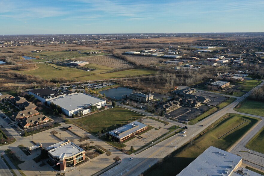 10830 W 159th St, Orland Park, IL à vendre - Photo de l’immeuble – Image 3 sur 7