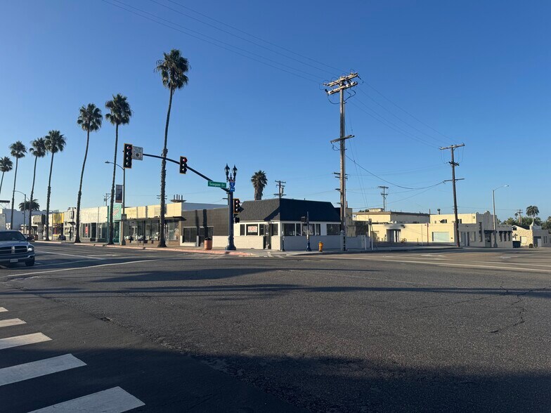 101-103 S Coast Hwy, Oceanside, CA à vendre - Photo de l’immeuble – Image 3 sur 15