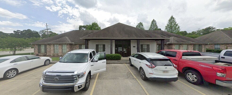 2798 O'Neal Ln, Baton Rouge, LA à louer - Photo de l’immeuble – Image 2 sur 12