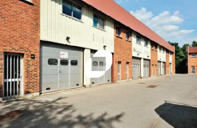 Local d’activités dans Lisses à louer Photo de l’immeuble– Image 1 sur 11