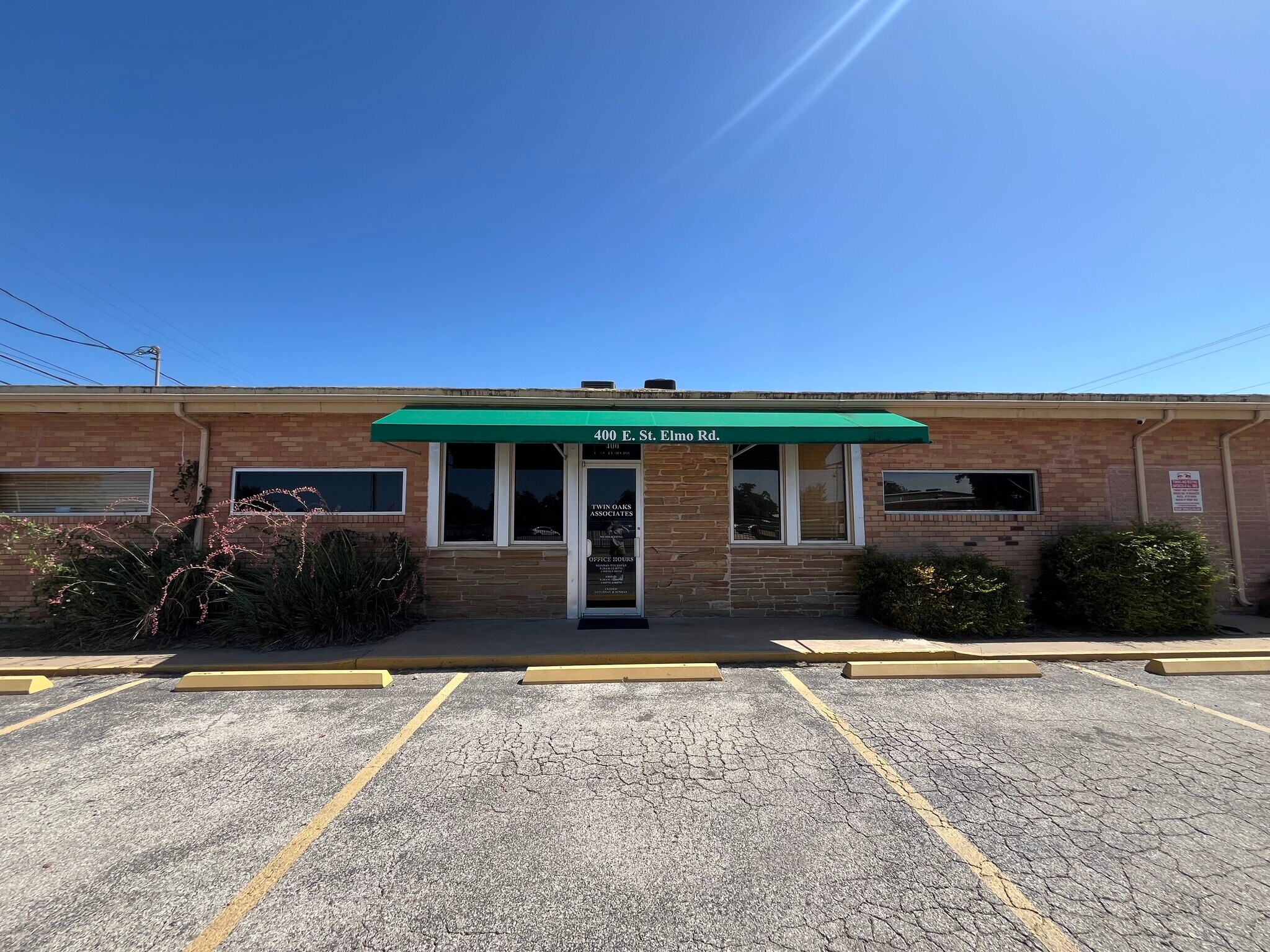 400 E St Elmo Rd, Austin, TX à louer Photo principale– Image 1 sur 17