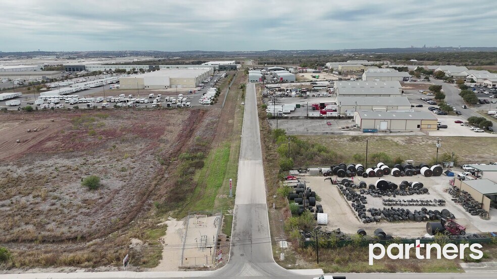 7637 FM 3009, Schertz, TX à vendre - Vidéo sur l’annonce professionnelle – Image 2 sur 6