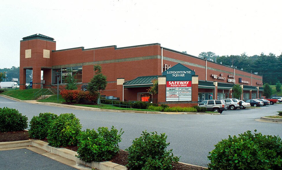1315 Londontowne Blvd, Eldersburg, MD à louer - Photo de l’immeuble – Image 2 sur 4