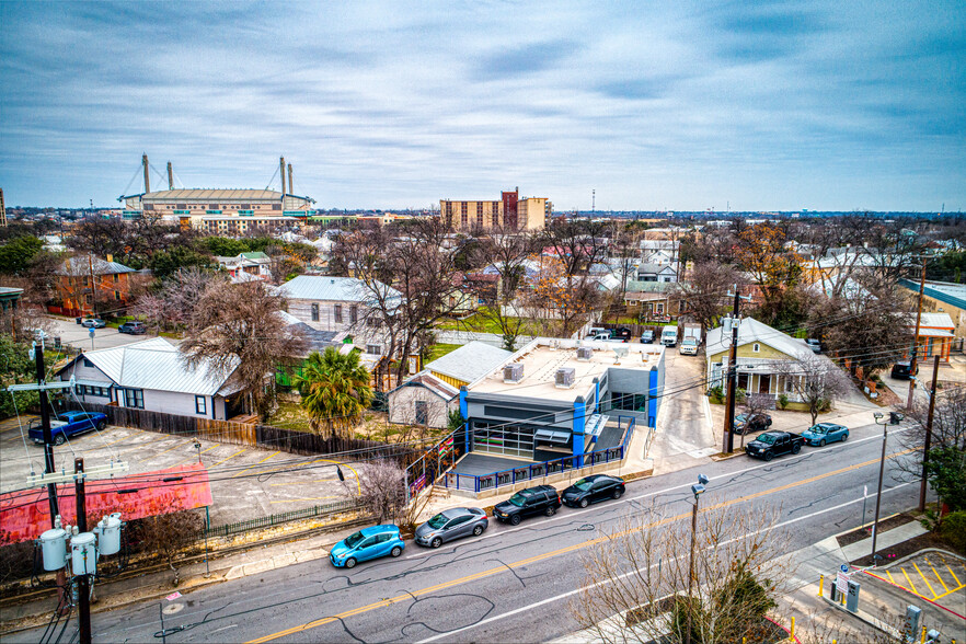 620 S Presa St, San Antonio, TX à louer - Photo de l’immeuble – Image 3 sur 29