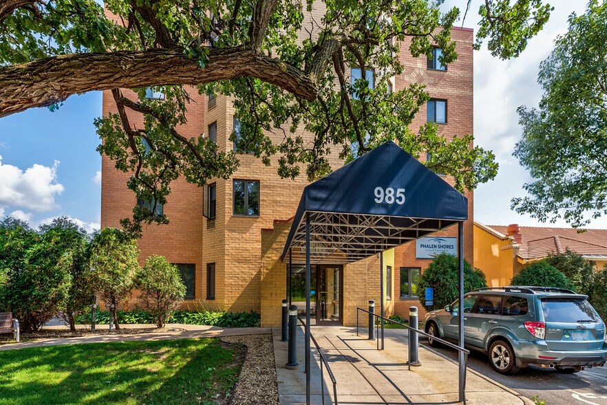 985 Ivy Ave E, Saint Paul, MN à vendre - Photo de l’immeuble – Image 2 sur 26