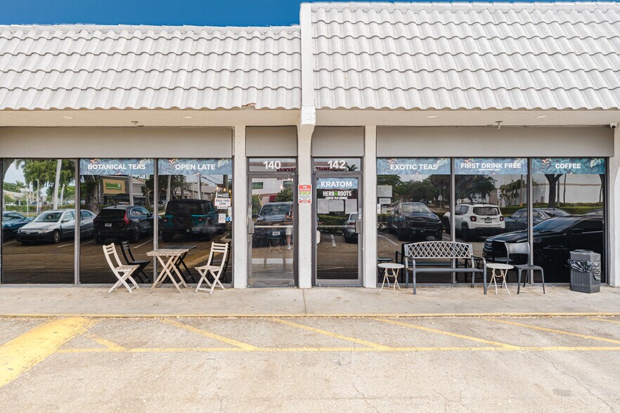 130 NW 20th St, Boca Raton, FL à louer - Photo principale – Image 1 sur 17