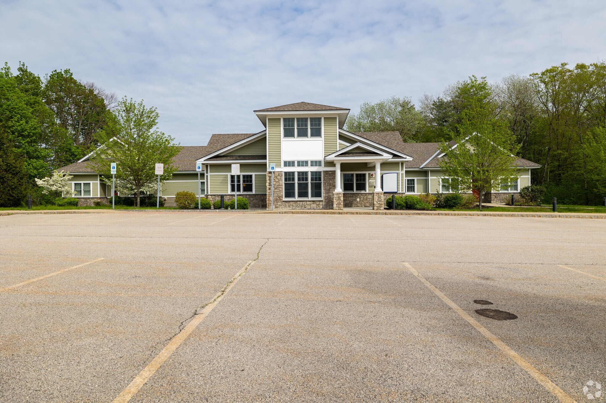 245 Rochester Hill Rd, Rochester, NH à vendre Photo de l’immeuble– Image 1 sur 11