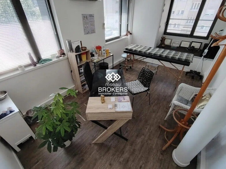 Bureau dans Grenoble à vendre - Photo de l’immeuble – Image 2 sur 12