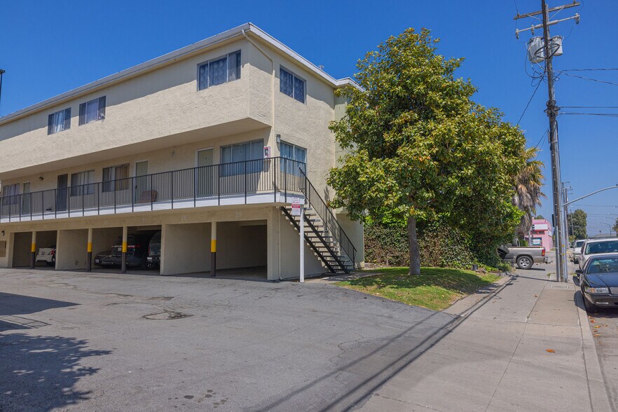 75 N Hebbron Ave, Salinas, CA à vendre - Photo de l’immeuble – Image 3 sur 45