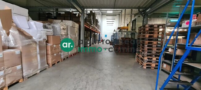 Plus de détails pour Local d’activités à vendre