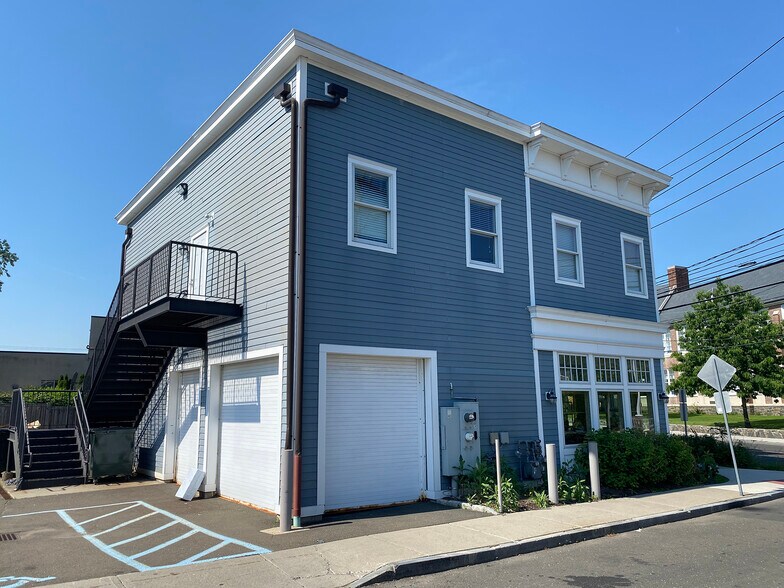 179 Hamilton Ave, Greenwich, CT à vendre - Photo de l’immeuble – Image 2 sur 5