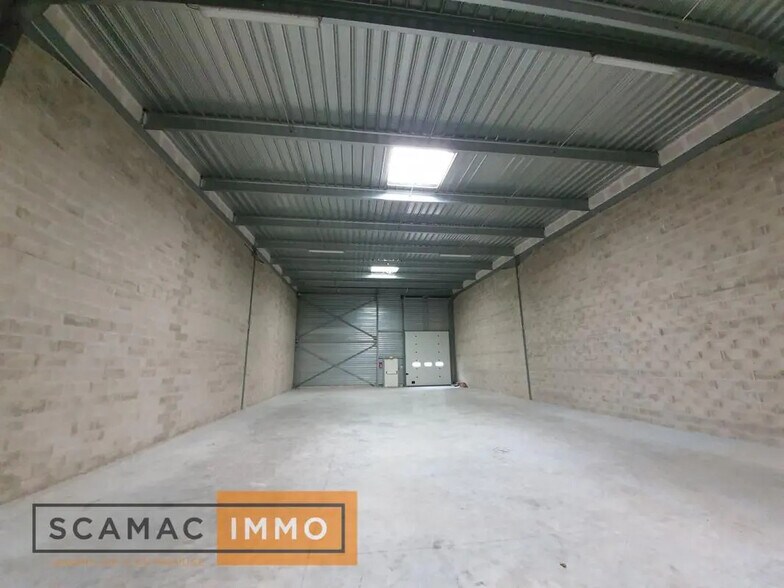 11 Rue Des Pyrenees, 91090 Lisses, Lisses à louer - Photo de l’immeuble – Image 1 sur 4