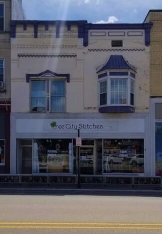 Plus de détails pour 125 E Main St, Greensburg, IN - Logement à vendre