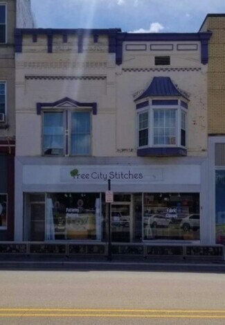 Plus de détails pour 125 E Main St, Greensburg, IN - Logement à vendre