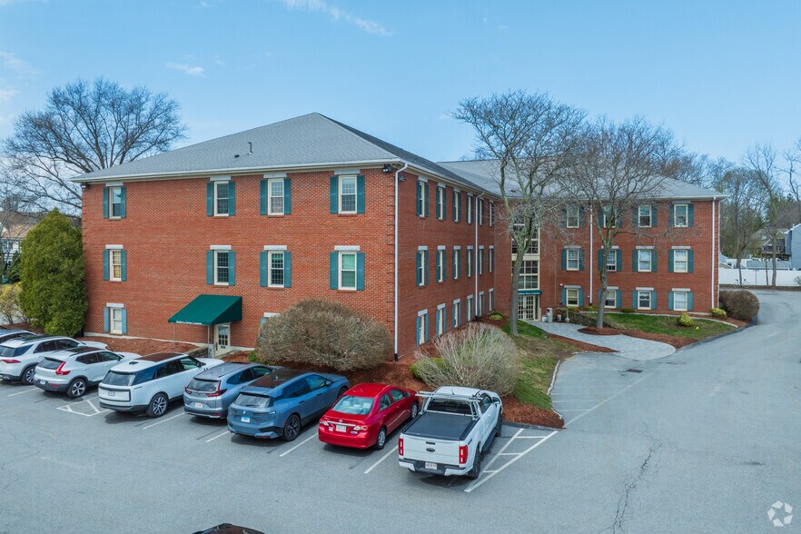 3 Baldwin Green Cmn, Woburn, MA à louer - Photo principale – Image 1 sur 5