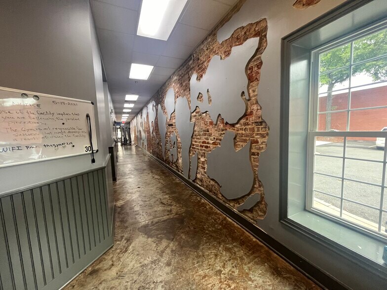 214 Main St, Fort Mill, SC à louer - Photo intérieure – Image 3 sur 8