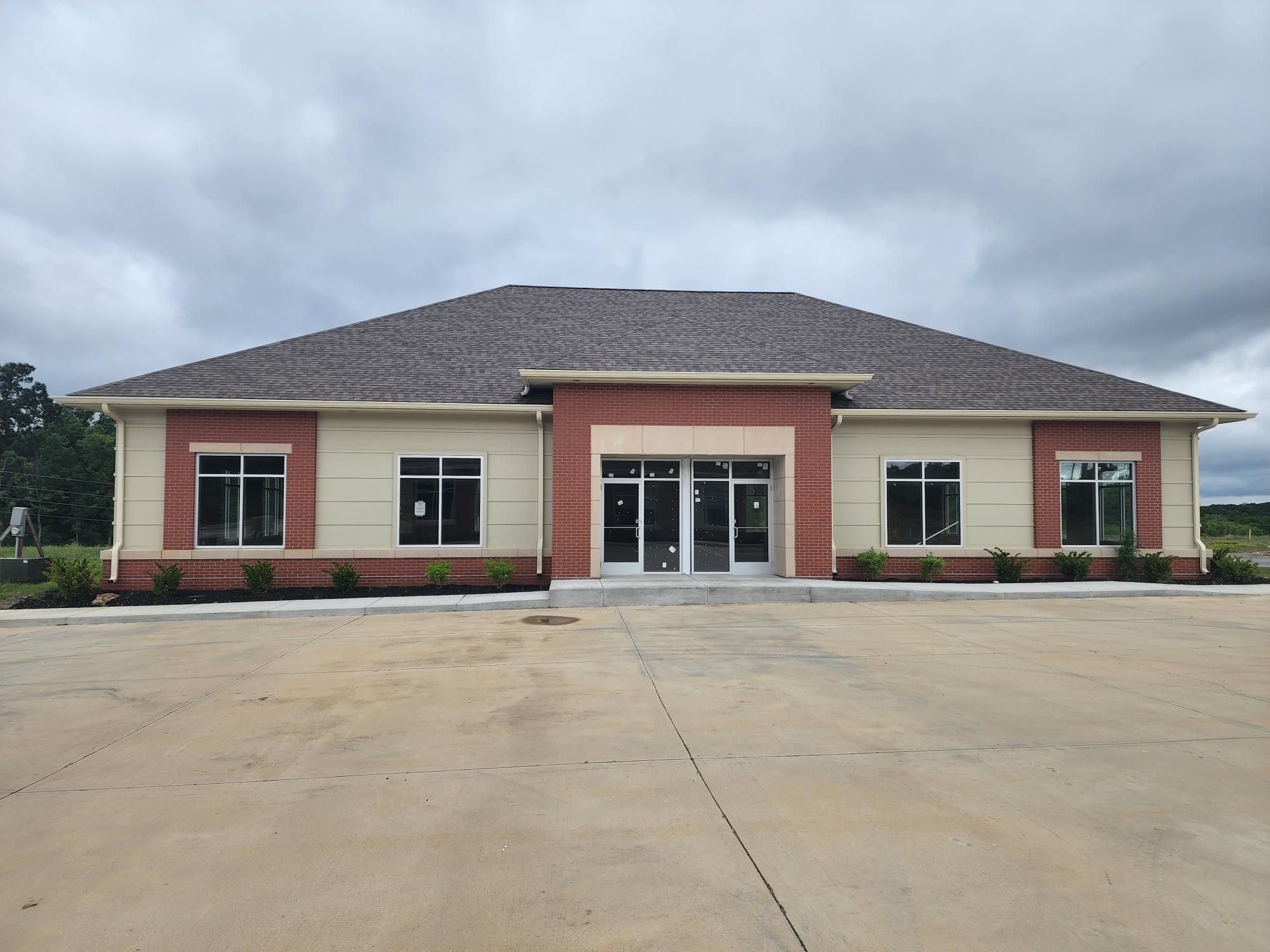 1300 Hrc Plaza Dr, Lake Saint Louis, MO à louer Photo principale– Image 1 sur 7