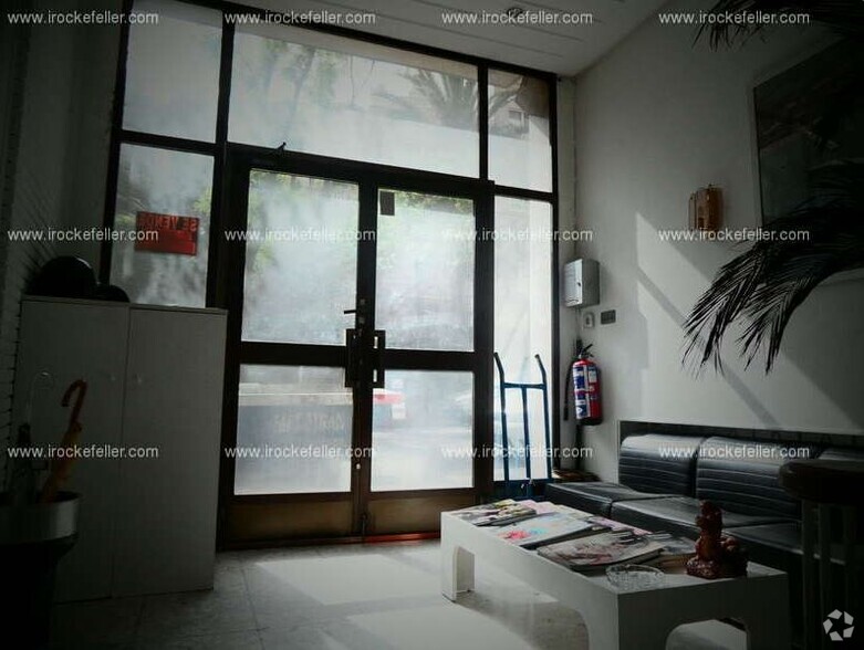 Immeuble residentiel dans Madrid, Madrid à vendre - Photo intérieure – Image 1 sur 1