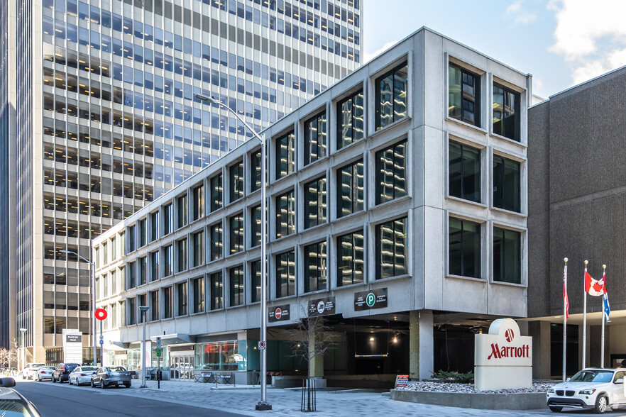 300 Sparks St, Ottawa, ON à louer - Photo de l’immeuble – Image 2 sur 7