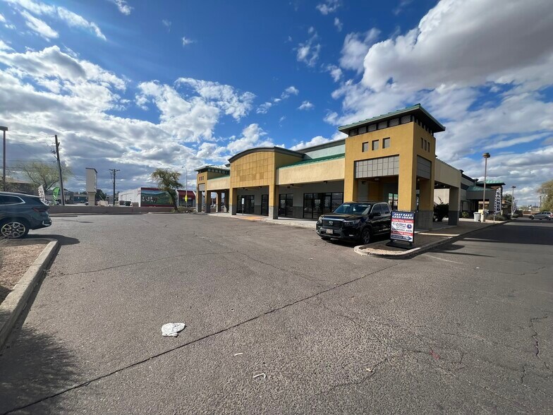 3925 N 67th Ave, Phoenix, AZ à vendre - Photo de l’immeuble – Image 1 sur 7
