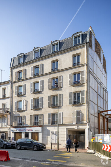 Bureau dans Levallois-Perret à louer - Photo de l’immeuble – Image 1 sur 2