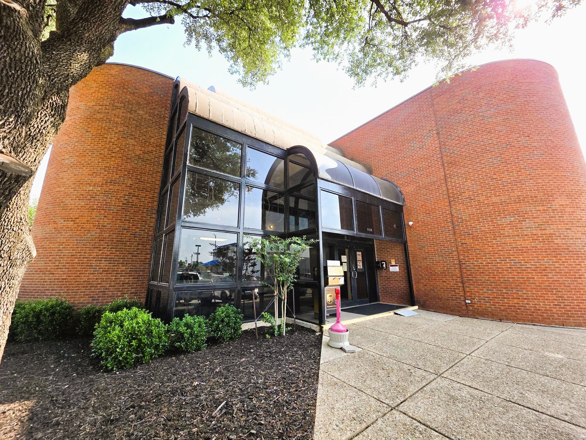 1120 Metrocrest Dr, Carrollton, TX à vendre Photo de l’immeuble– Image 1 sur 9