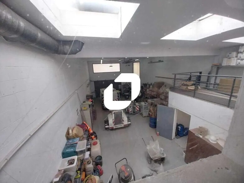 Local d’activités dans Voisins-le-Bretonneux à louer - Photo intérieure – Image 3 sur 9