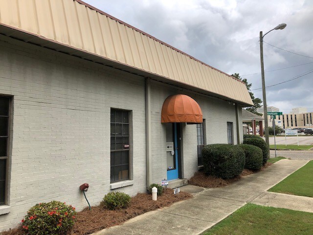 925 Forest Ave, Montgomery, AL à louer - Photo de l’immeuble – Image 2 sur 12