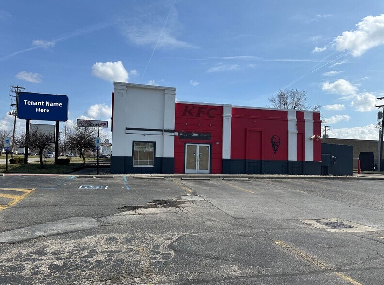 2081 Morse Rd, Columbus, OH à louer - Photo de l’immeuble – Image 3 sur 3