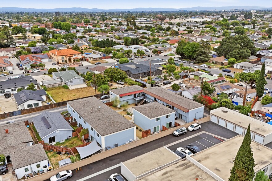 13392 Magnolia St, Garden Grove, CA à vendre - Photo de l’immeuble – Image 3 sur 17
