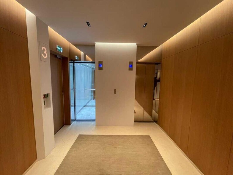 38 Rue Le Peletier, Paris à louer - Hall d’entrée – Image 3 sur 12