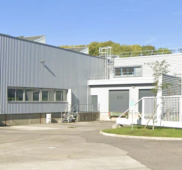 Industriel/Logistique dans Besançon à louer - Photo de l’immeuble – Image 3 sur 3