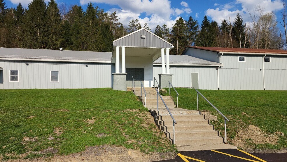 4250 N State St, Salamanca, NY à vendre - Photo de l’immeuble – Image 1 sur 31