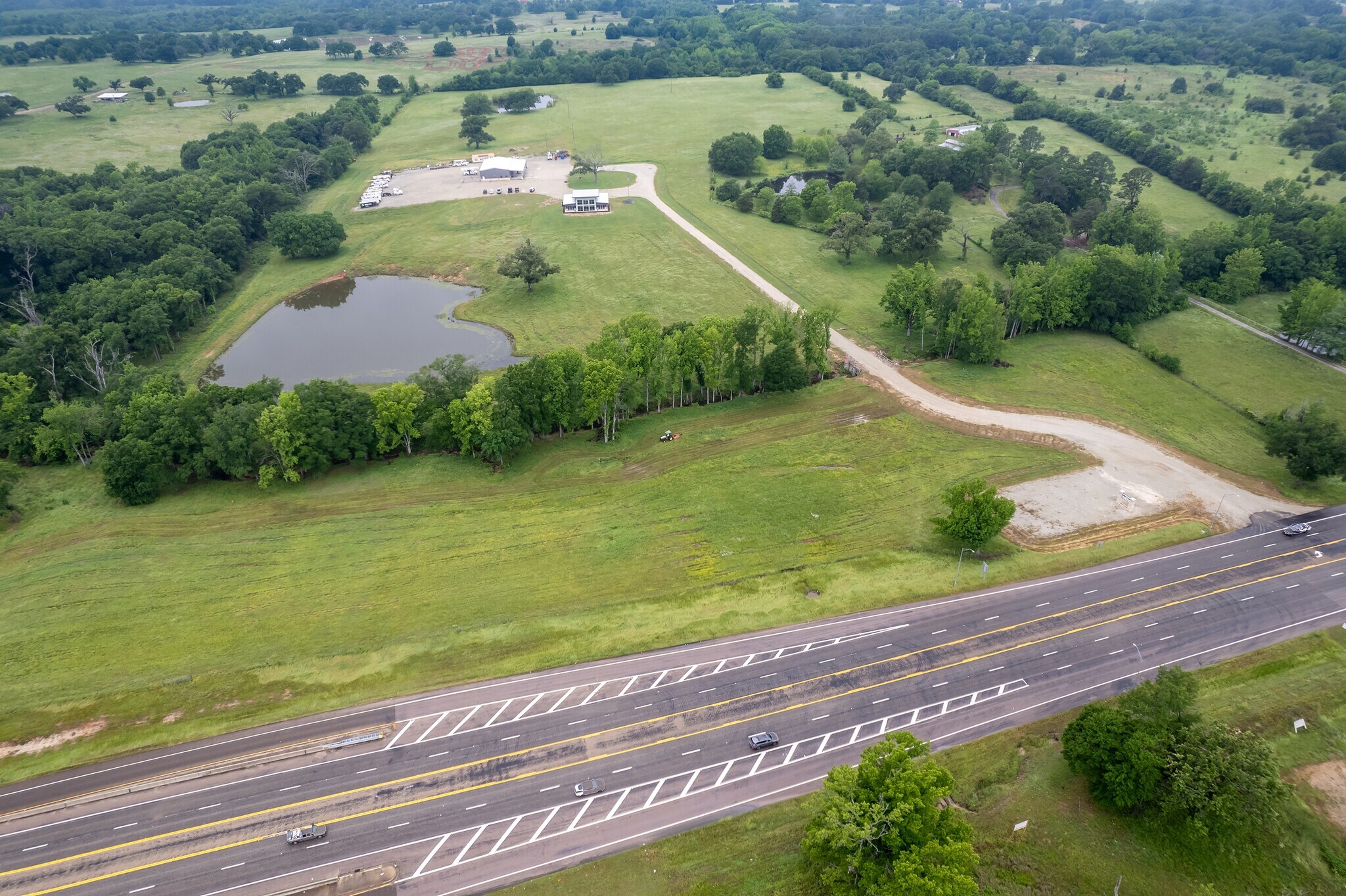 1826 S US Highway 69, Mineola, TX à vendre Photo de l’immeuble– Image 1 sur 13